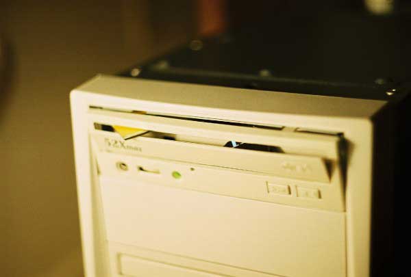 �������� CDROM.
